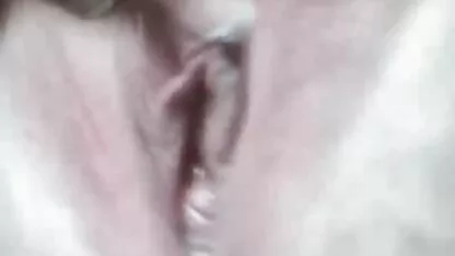 Fille a une bite angela french porn dans son cul, suivant les caprices