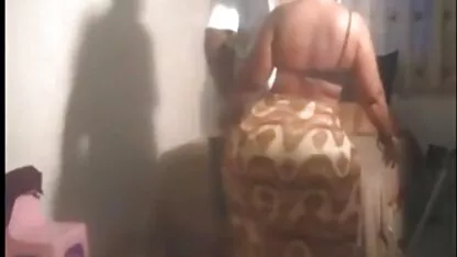 Grosse bite noir hommes gourmand baise dans la chatte jeune film porno des annees 70 brunette et faire la fin