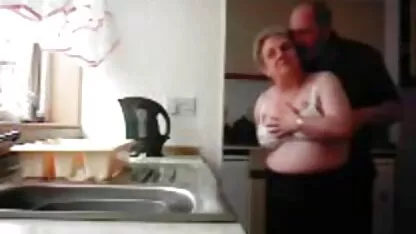Action anale à la maison à partir pornos vintage francais d'une star du porno