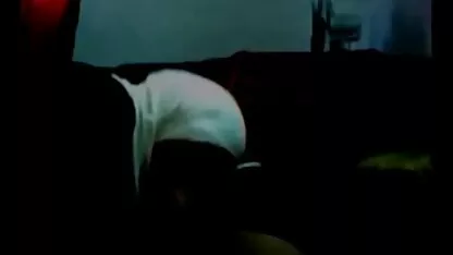 Un couple de jeunes étudiants french mom tubes et passionné baise sur une caméra vidéo
