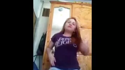 Modèle porno sites pornos français gratuits russe Anna la première fois dans un groupe hardcore Fessée
