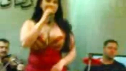 Pornstar porno frs presque créer scandale pour le sexe