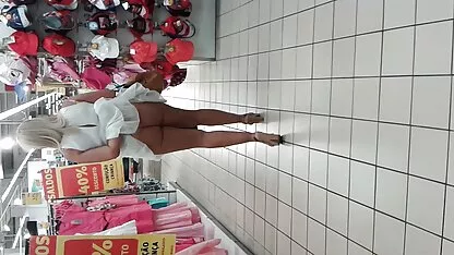Sexy teen est baisée dans film porno complet streaming francais le cul et éjacule avec du sperme