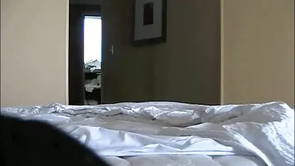 Mature films pornographique francais star du Porno a besoin de sexe Hardcore avec deux partenaires en même temps