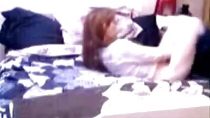 Ces femmes matures tombent dans la tentation et le groupe de fête film porno années 90 de sexe