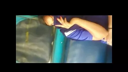 Mature busty blonde bisex amateur francais se mouille avec douche barrage d'eau