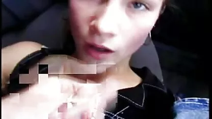 Les stars du porno impressionnantes n'ont pas son un film porno en francais visage dans la saleté