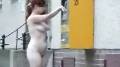 Dick film pornographique amateur français Cavalier obtient une grande pipe et Titjob de Brunette